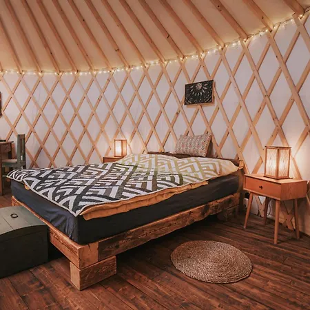 Glamping Pytlik Роскошный шатер *