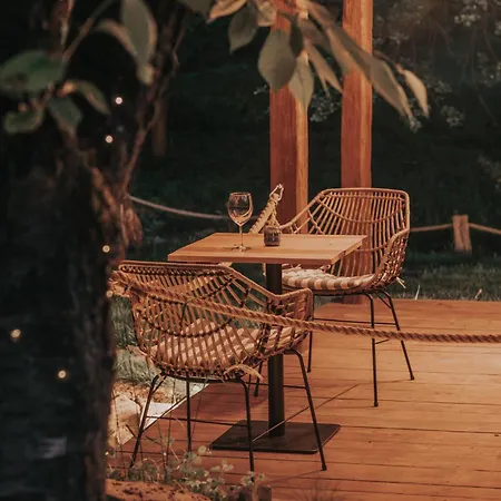 Luxury tent Klidny Kout Glamping Vysoke Myto